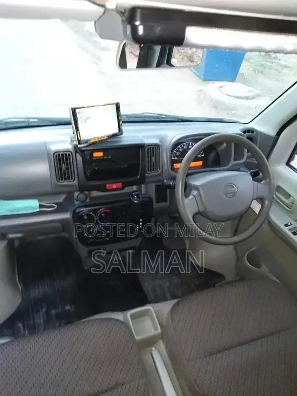 Nissan Clipper 2015 Sedan - Low Mileage Home-Used Vehicle