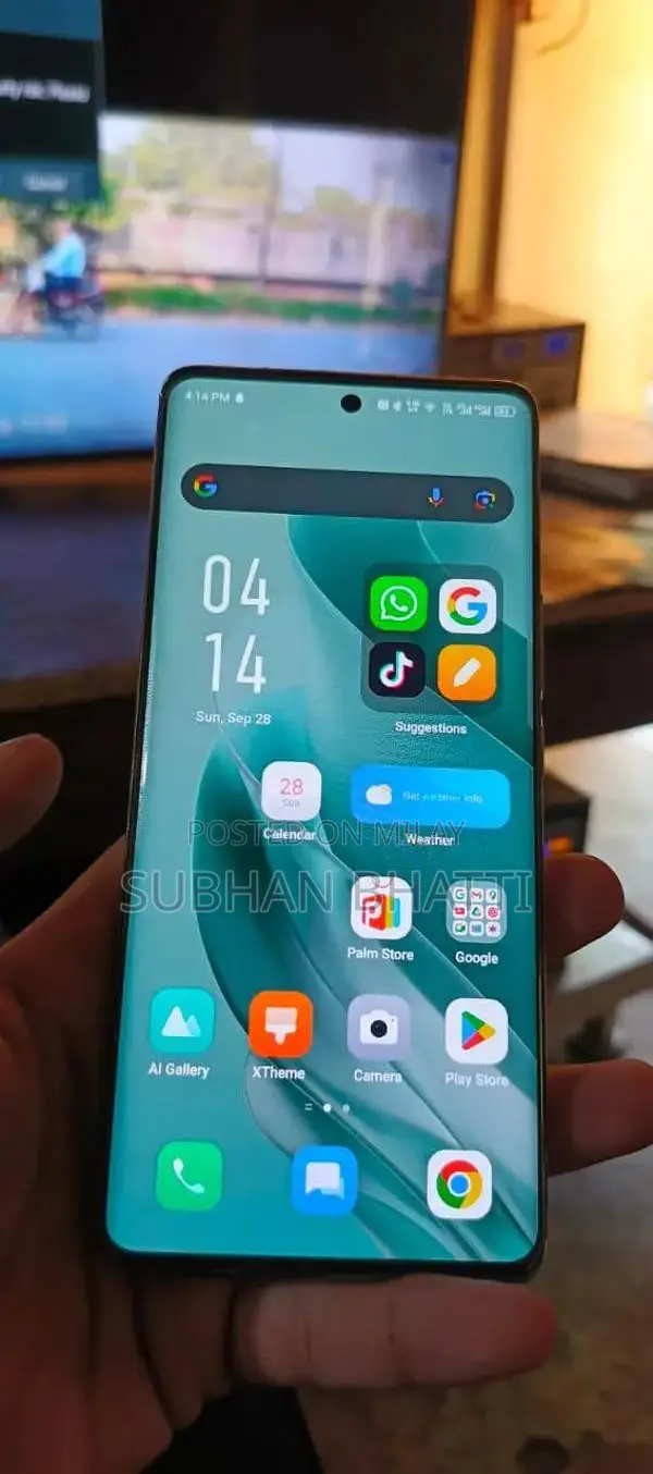 Infinix Zero 30 Smartphone - Pristine Condition with Accessories