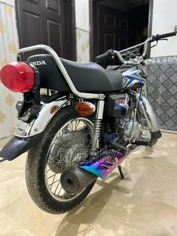 Honda CG 125 Motorcycle - Unregistered, Low Mileage Commuter Bike