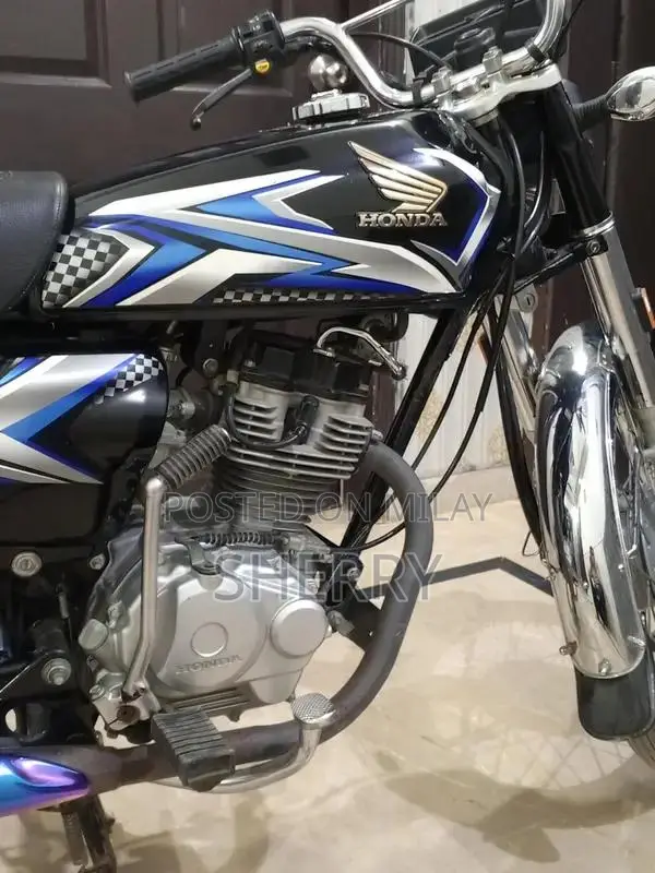 Honda CG 125 Motorcycle - Unregistered, Low Mileage Commuter Bike