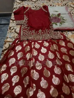 Elegant Hand-Embroidered Wedding Dress