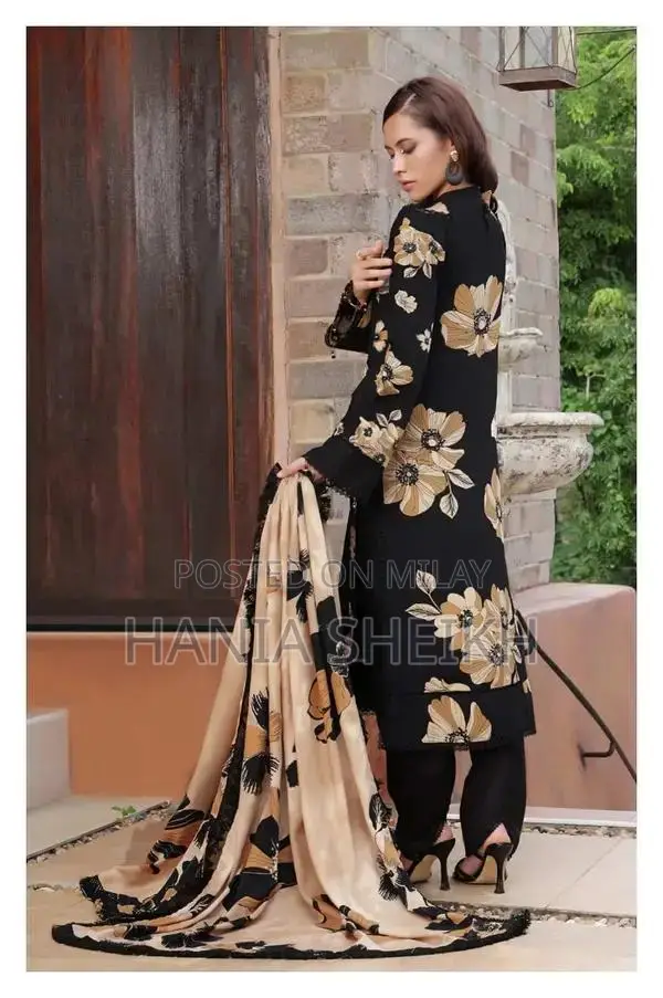 Women's Linen 3-Piece Lawn Suit - Summer Collection