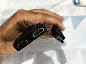 HDMI Splitter Cable: Dual Display Connector