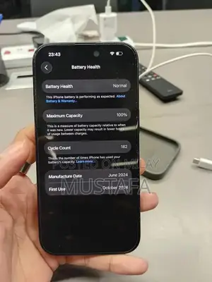 Apple Smartphone 128GB - Pristine Condition with Accessories