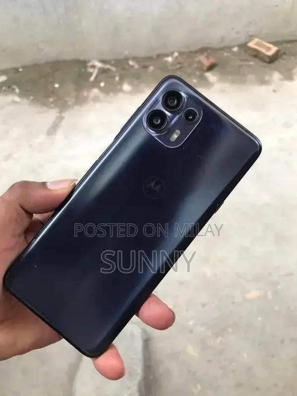 Edge 20 Lite Mid-Range Smartphone with OLED Display