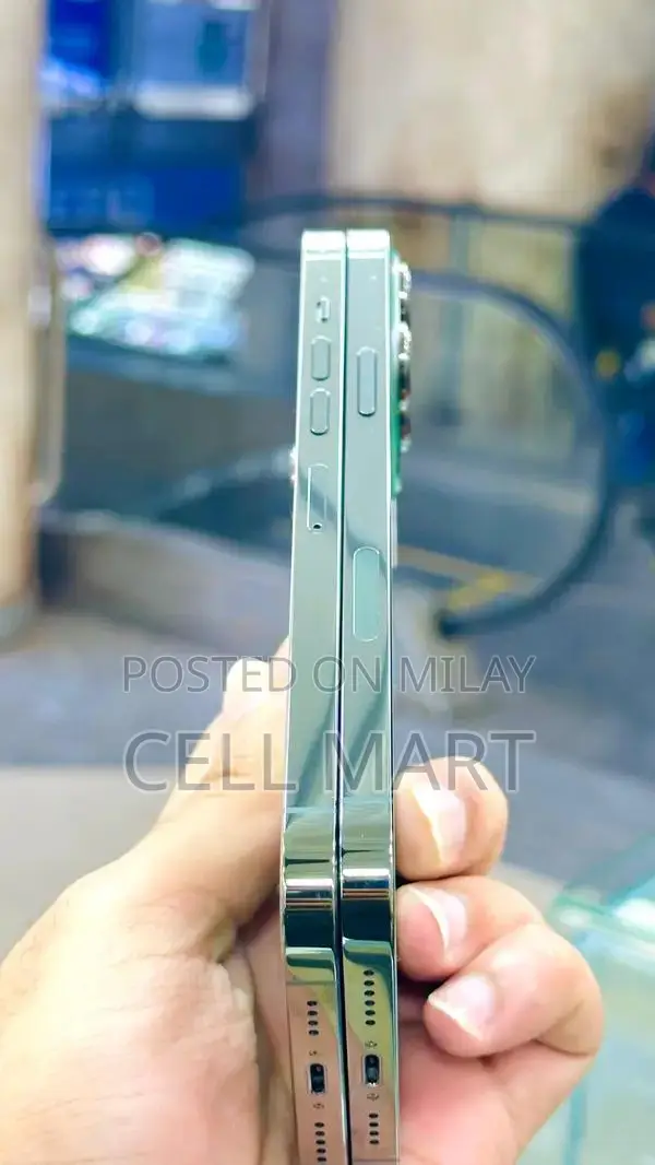 Apple Pro Max 256GB Smartphone - Sealed Physical & eSIM