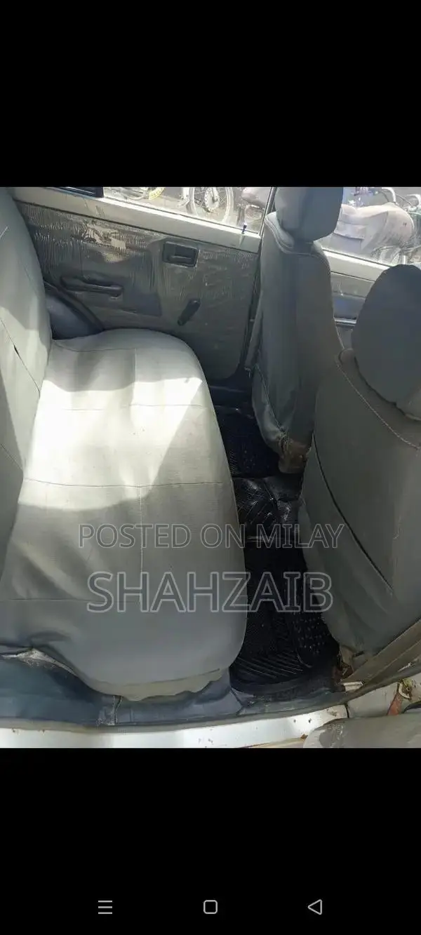 Suzuki Mehran VXR Sedan - Well Maintained Second-Hand Vehicle