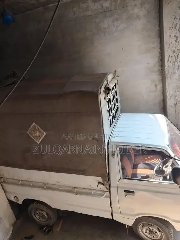 Suzuki Pickup Truck - Well-Maintained Leather Interior, Original Engin