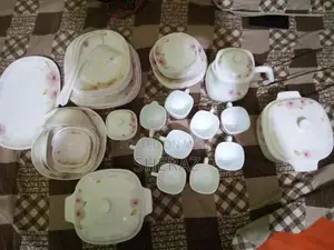 Bedroom Furniture Set Components