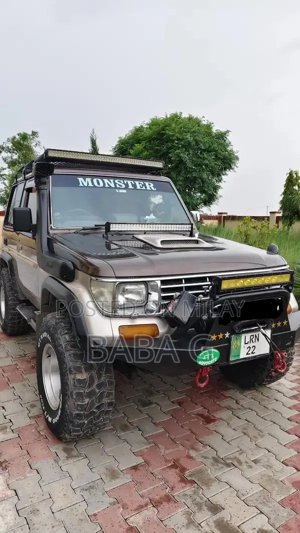 Toyota Land Cruiser Prado 4x4 SUV - Powerful Turbo Diesel