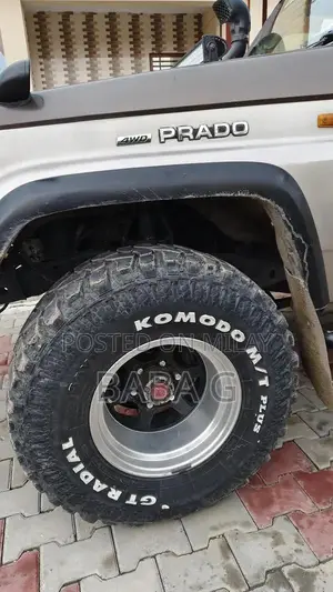 Toyota Land Cruiser Prado 4x4 SUV - Powerful Turbo Diesel