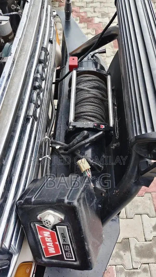 Toyota Land Cruiser Prado 4x4 SUV - Powerful Turbo Diesel