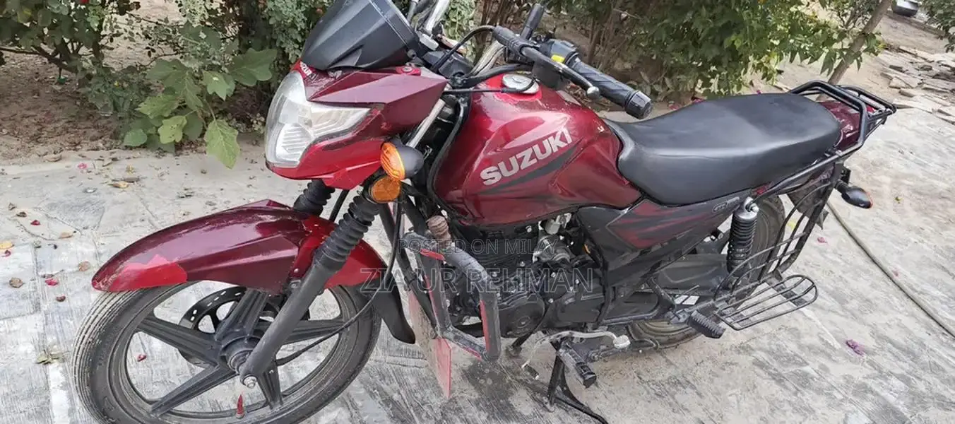 Suzuki GR 150 Motorcycle - Powerful Single-Cylinder Bike