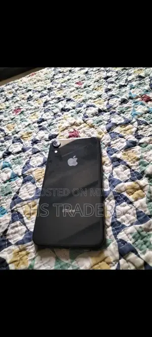 Photo - Apple iPhone Xr 128GB Smartphone - Excellent Condition