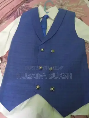 White Pent Coat - High-Quality Outerwear