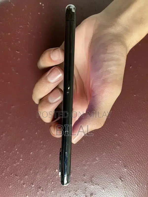 Apple iPhone XS 64GB Black PTA Approved Smartphone