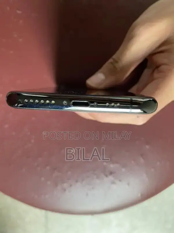 Apple iPhone XS 64GB Black PTA Approved Smartphone