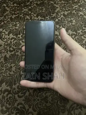 Apple iPhone 11 Pro 64GB Factory Unlocked Smartphone