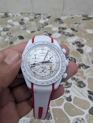 Omega Luxury Timepiece - Classic Stainless Steel Wristwatch