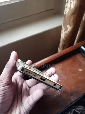 Infinix Hot 40 Smartphone - 8GB RAM, 256GB Storage