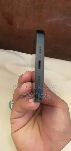 iPhone 13 128GB Excellent Condition Single Owner