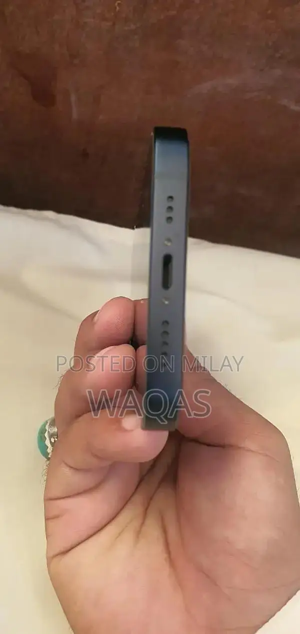 iPhone 13 128GB Excellent Condition Single Owner