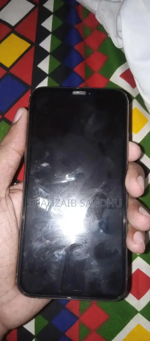 Apple iPhone XS Smartphone with Battery Health Details