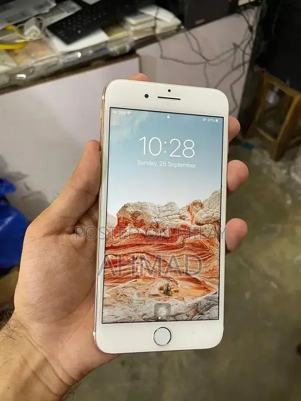 Apple iPhone 7 Plus 32GB Unlocked Smartphone