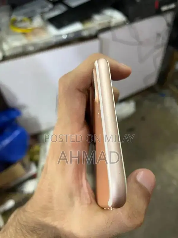 Apple iPhone 7 Plus 32GB Unlocked Smartphone