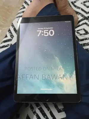 Apple iPad 9th Generation WiFi Tablet 64GB