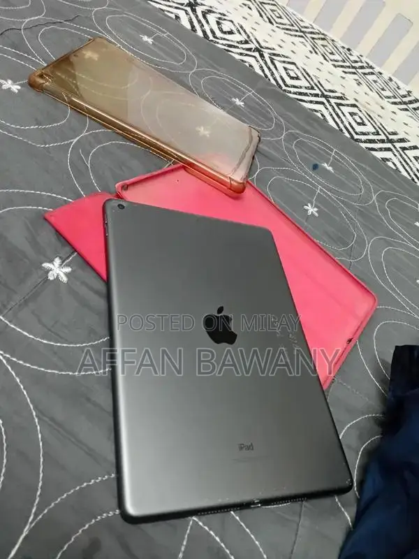 Apple iPad 9th Generation WiFi Tablet 64GB