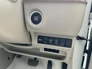 2022 Suzuki Alto Lapin Pearl White Hatchback