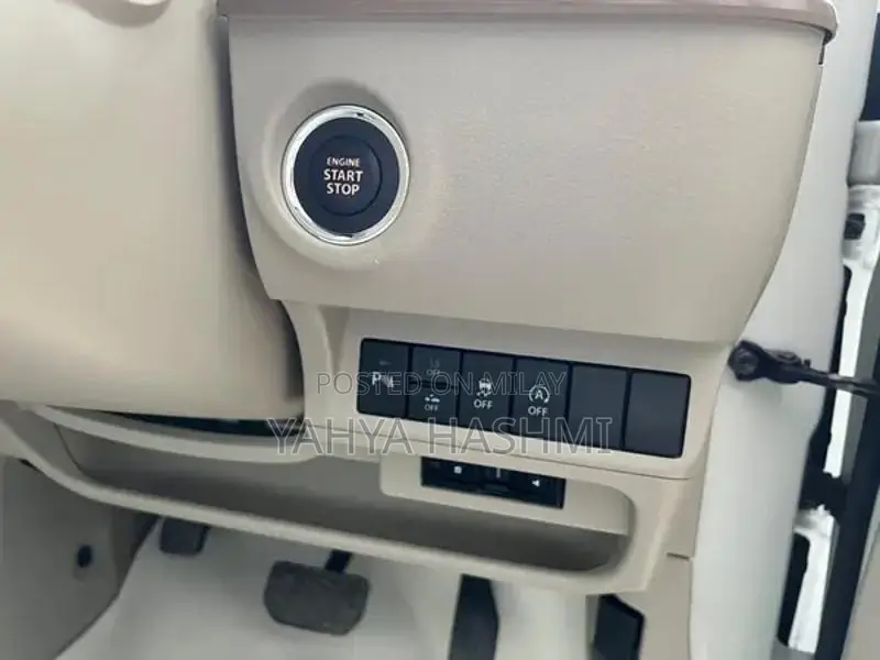 2022 Suzuki Alto Lapin Pearl White Hatchback