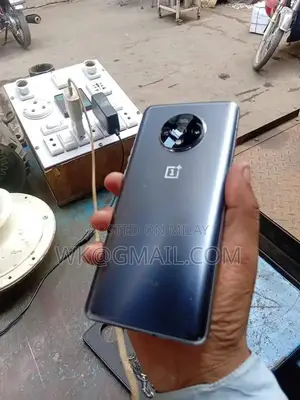 OnePlus 7T Smartphone High Performance Gaming Device