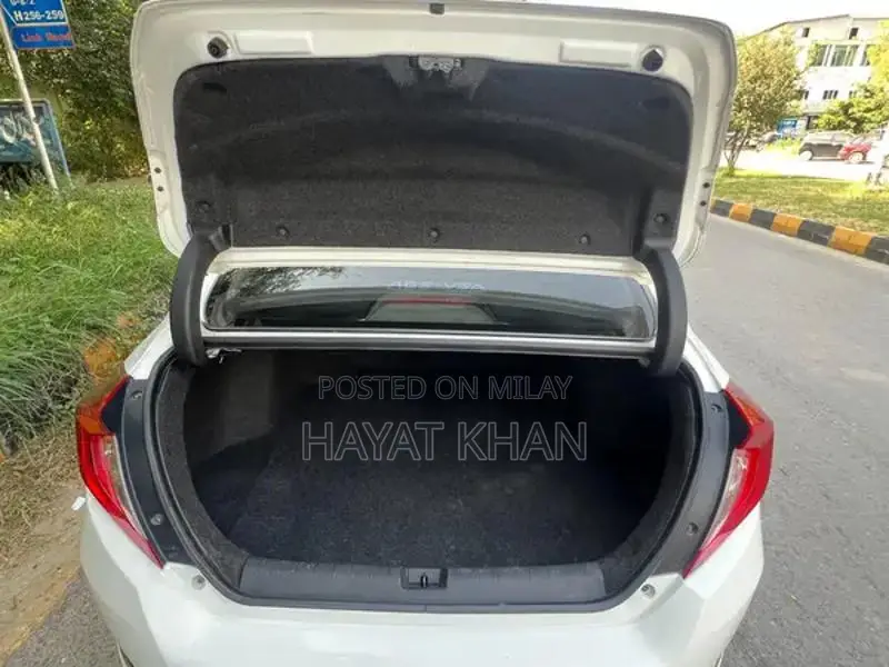 Honda Civic Oriel 2021 Sedan - Premium Compact Car