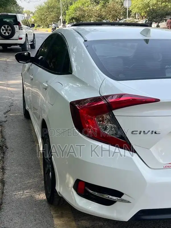 Honda Civic Oriel 2021 Sedan - Premium Compact Car