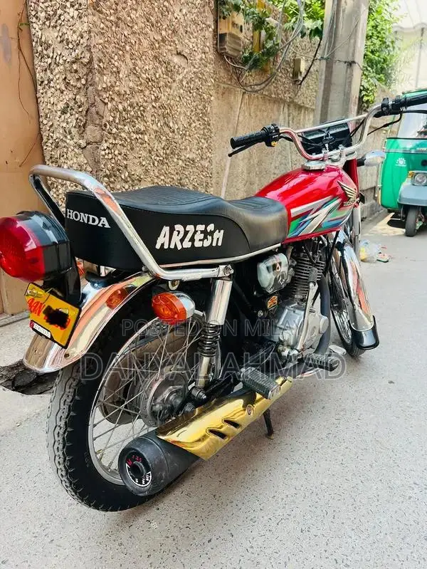 Honda 125cc Motorcycle 2022 Model with 2023 Body Shape