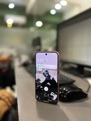 High-Performance Smartphone with 12GB RAM and 128GB Storage