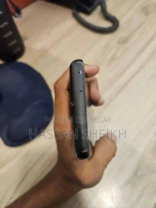 Ultra-Premium Smartphone with Dual SIM Capability