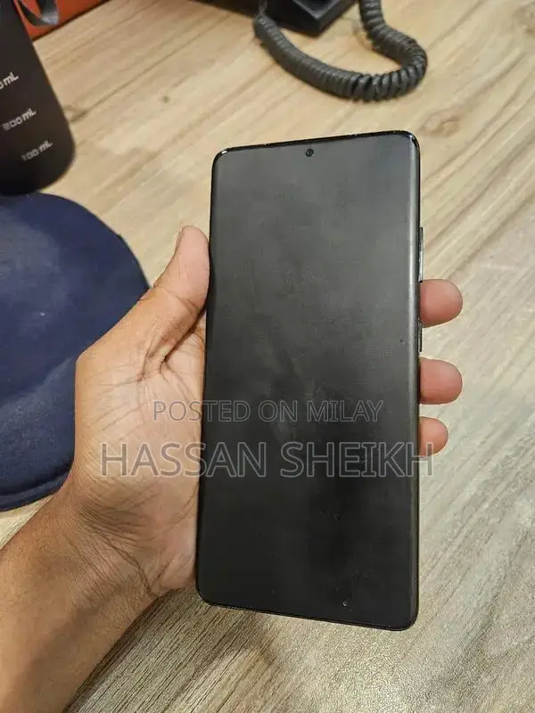 Ultra-Premium Smartphone with Dual SIM Capability