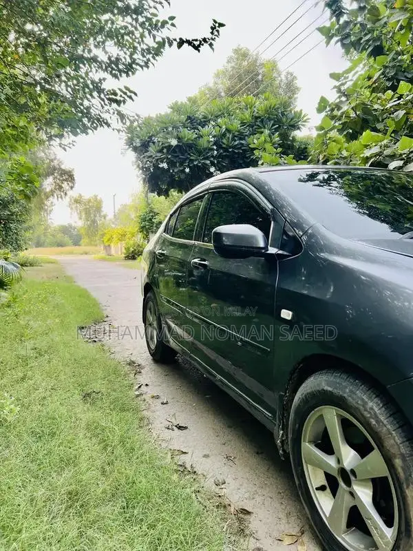 Honda City 2009 Automatic Sedan - Well Maintained