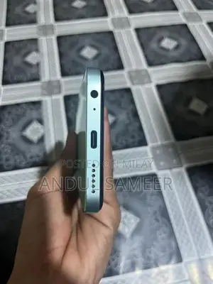 Sparx Smartphone - Compact 3/64GB First Hand Device