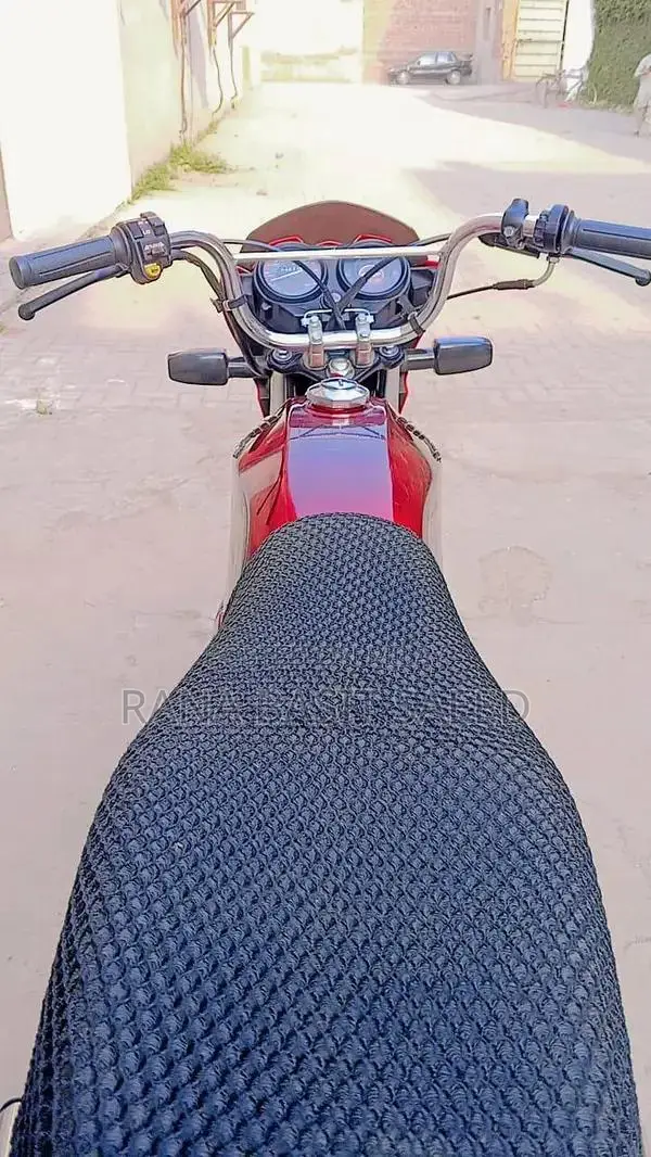 2026 CD 70 Dream Motorcycle - Latest Model Available