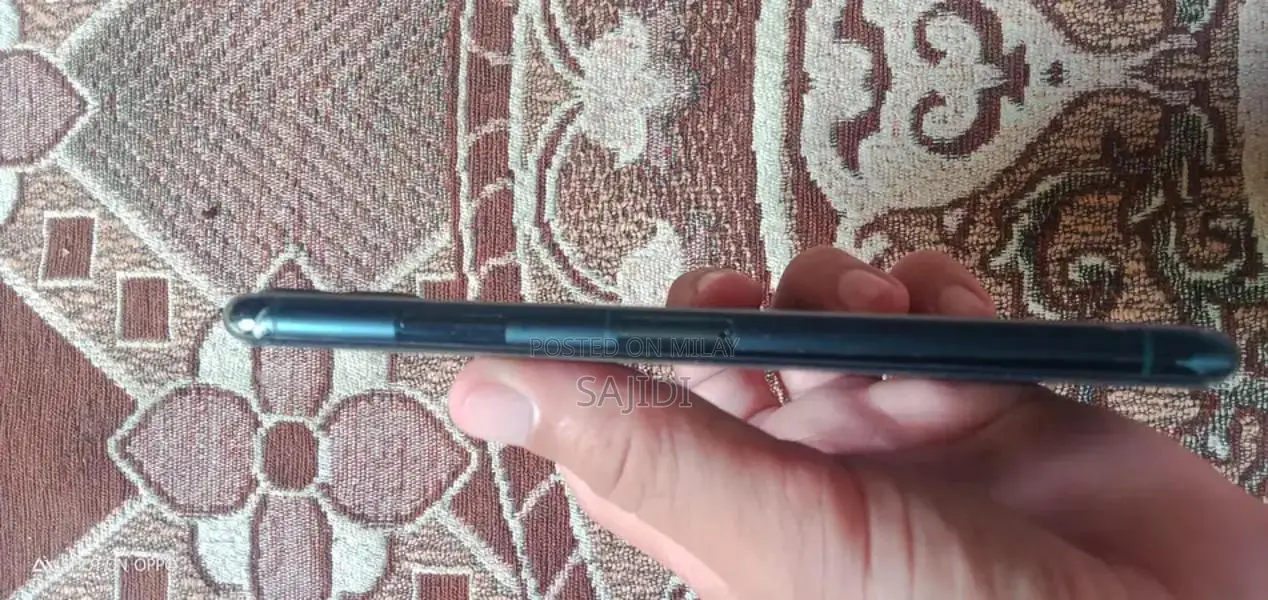 Apple iPhone 11 Pro Max Factory Unlocked Smartphone