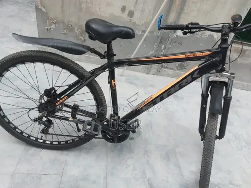 29-Inch Imported Mountain Bike with Aluminum Frame