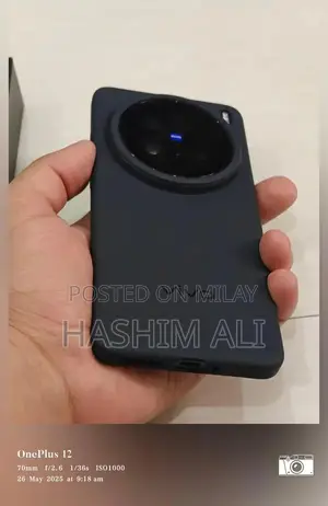 High-Performance Smartphone with 12GB RAM and 256GB Storage