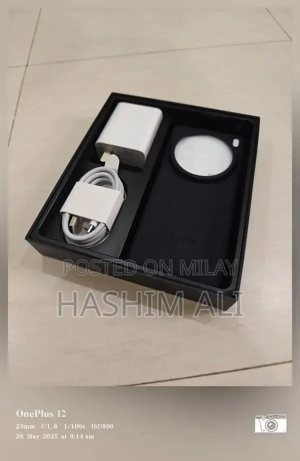 High-Performance Smartphone with 12GB RAM and 256GB Storage