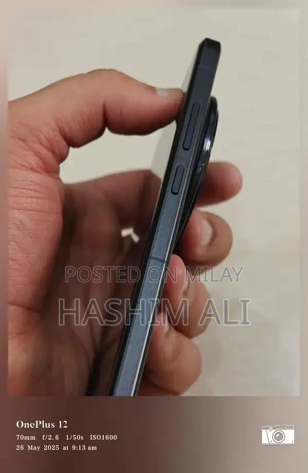 High-Performance Smartphone with 12GB RAM and 256GB Storage