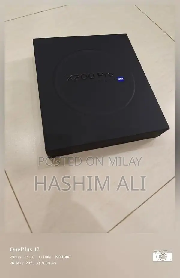 High-Performance Smartphone with 12GB RAM and 256GB Storage