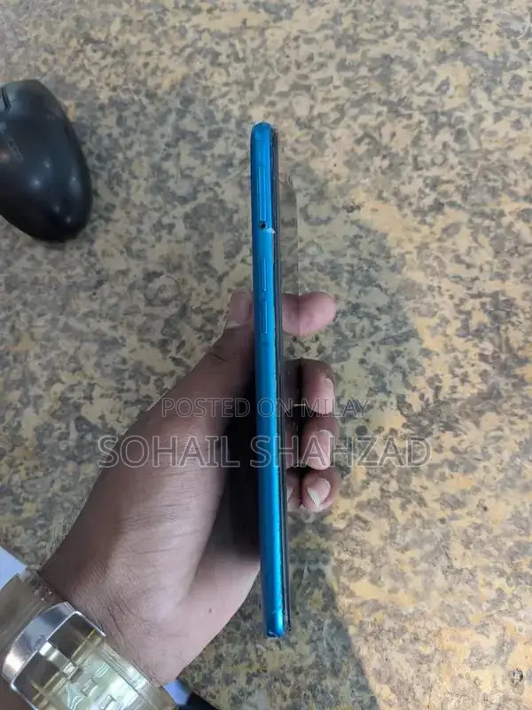 OPPO A12 Budget Smartphone with Dual Camera and Expandable Storage